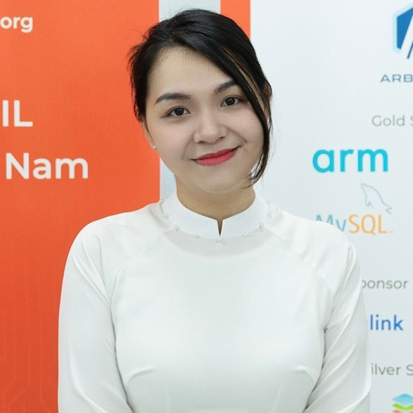 Bella Phan
